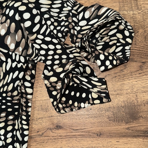 AlLLISON DALEY Black and Cream Button Down Shirt - Picture 8 of 8